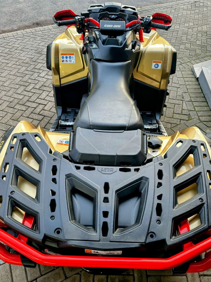 OUTLANDER 1000X MR - 2019 - TRêS COROAS