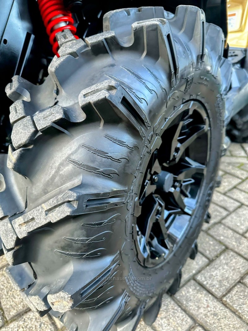 OUTLANDER 1000X MR - 2019 - TRêS COROAS