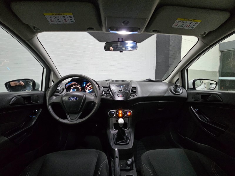FIESTA 1.5 SE HATCH 16V FLEX 4P MANUAL - 2015 - CAXIAS DO SUL