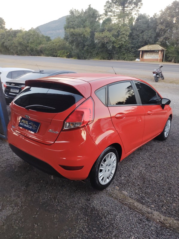 FIESTA 1.5 SE HATCH 16V FLEX 4P MANUAL - 2016 - VALE REAL