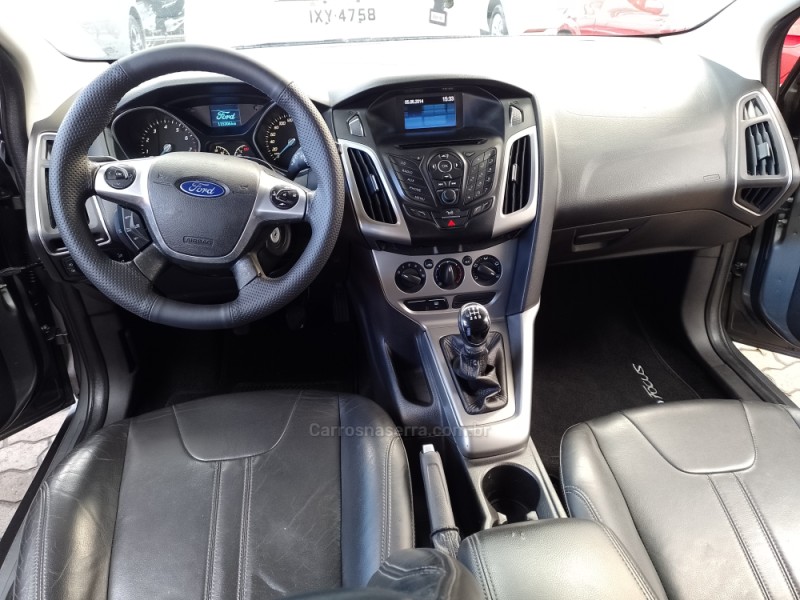 FOCUS 1.6 SE 16V FLEX 4P MANUAL - 2015 - CAXIAS DO SUL