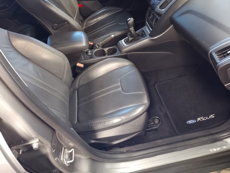 FOCUS 1.6 SE 16V FLEX 4P MANUAL - 2015 - CAXIAS DO SUL
