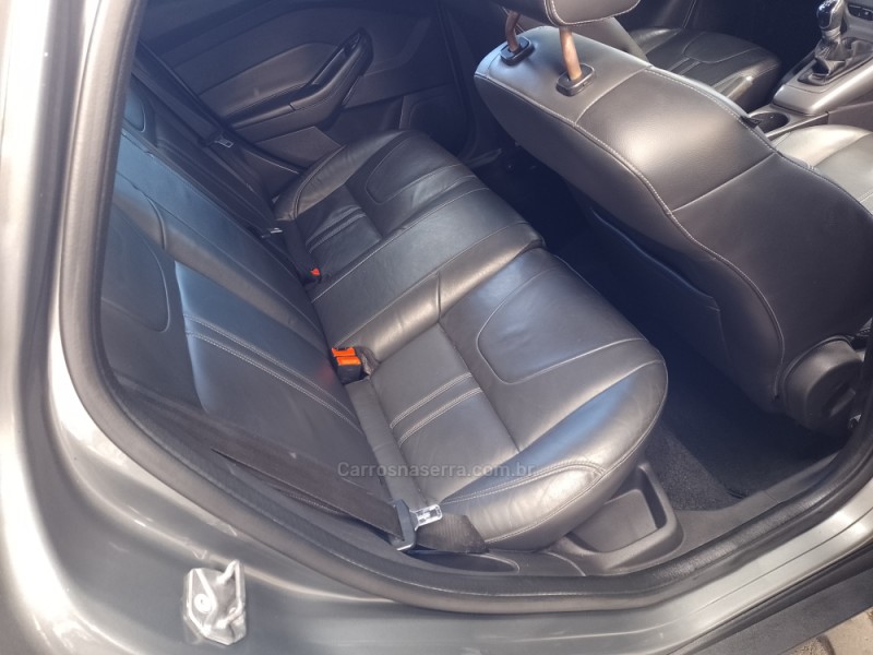 FOCUS 1.6 SE 16V FLEX 4P MANUAL - 2015 - CAXIAS DO SUL