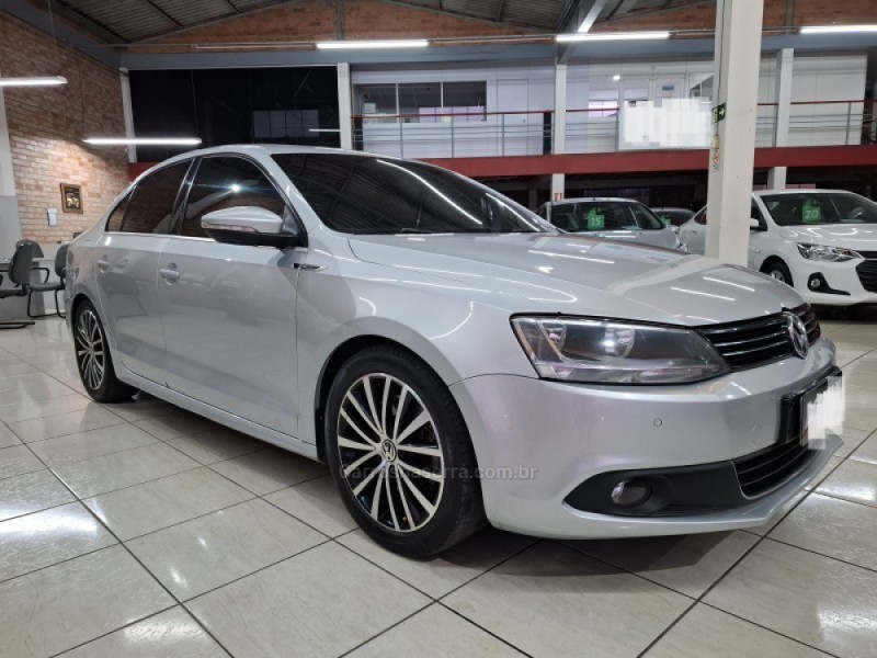 jetta 2.0 tsi highline 200cv gasolina 4p tiptronic 2012 bento goncalves