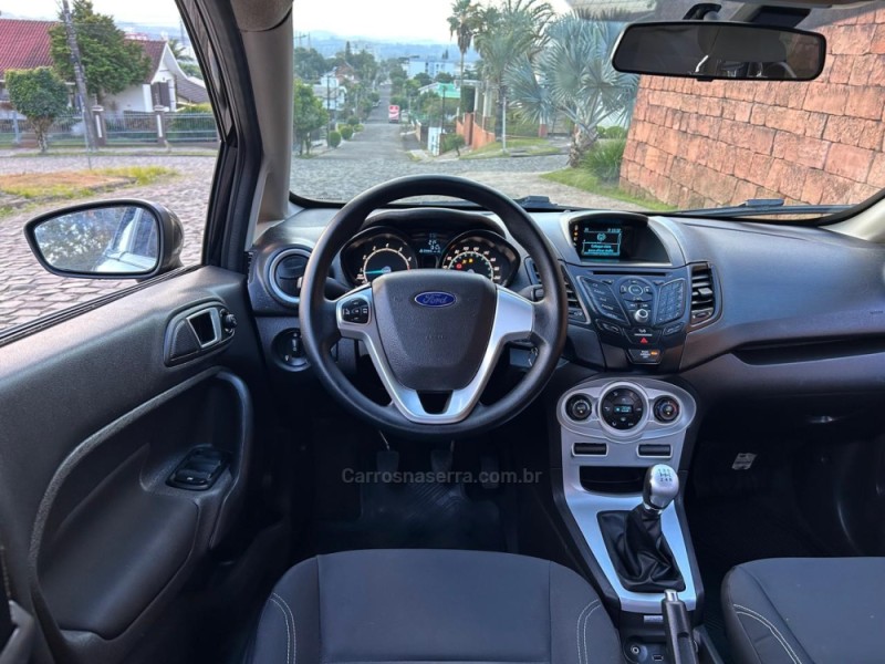 FIESTA 1.6 SE SEDAN 16V FLEX 4P MANUAL - 2016 - VENâNCIO AIRES
