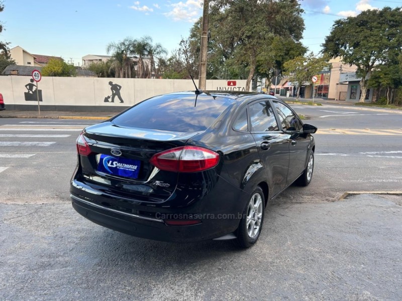 FIESTA 1.6 SE SEDAN 16V FLEX 4P MANUAL - 2016 - VENâNCIO AIRES