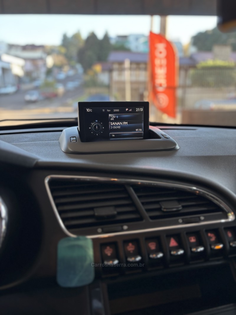 3008 1.6 GRIFFE PACK THP 16V GASOLINA 4P AUTOMÁTICO - 2015 - SANANDUVA