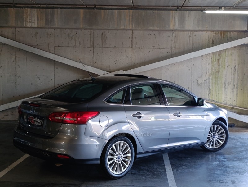 FOCUS 2.0 TITANIUM PLUS SEDAN 16V FLEX 4P AUTOMÁTICO - 2016 - CAXIAS DO SUL
