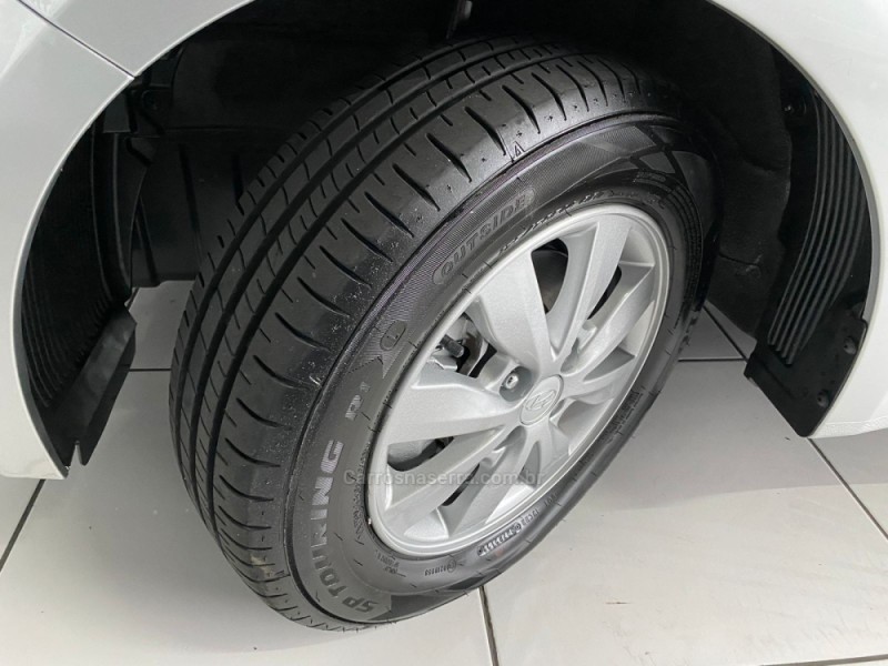 HB20S 1.6 COMFORT PLUS 16V FLEX 4P AUTOMÁTICO - 2014 - CAXIAS DO SUL
