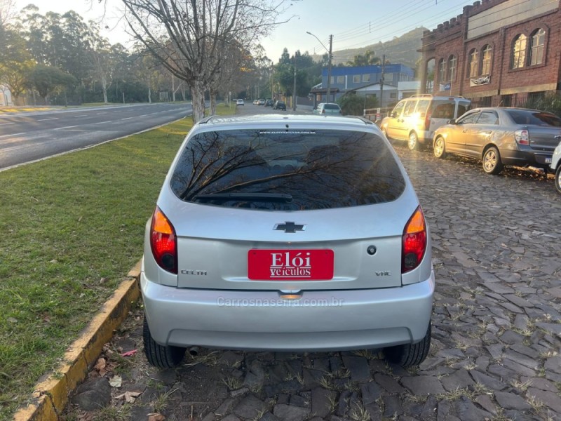 CELTA 1.0 MPFI LT 8V FLEX 4P MANUAL - 2013 - DOIS IRMãOS
