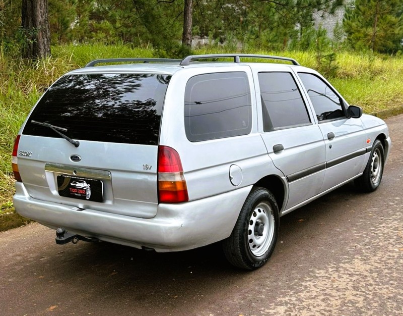 ESCORT 1.8 SW GLX 16V GASOLINA 4P MANUAL - 2002 - SãO SEBASTIãO DO CAí
