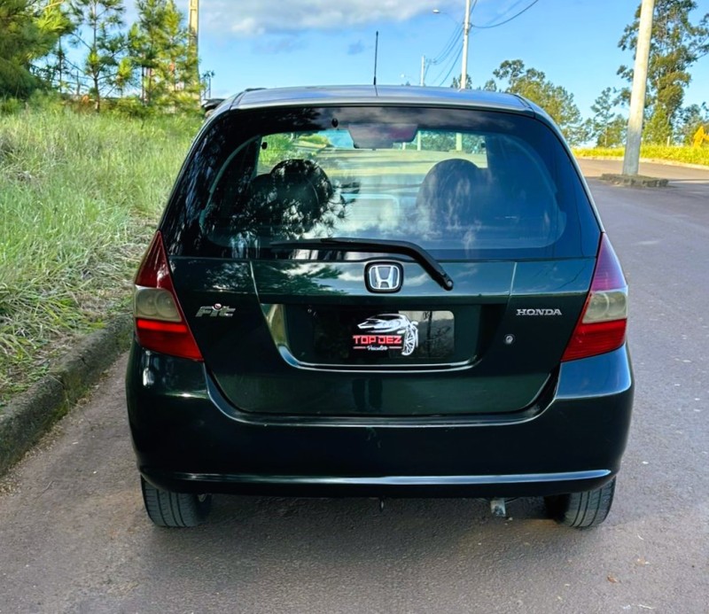 FIT 1.4 LXL 8V GASOLINA 4P AUTOMÁTICO - 2005 - SãO SEBASTIãO DO CAí