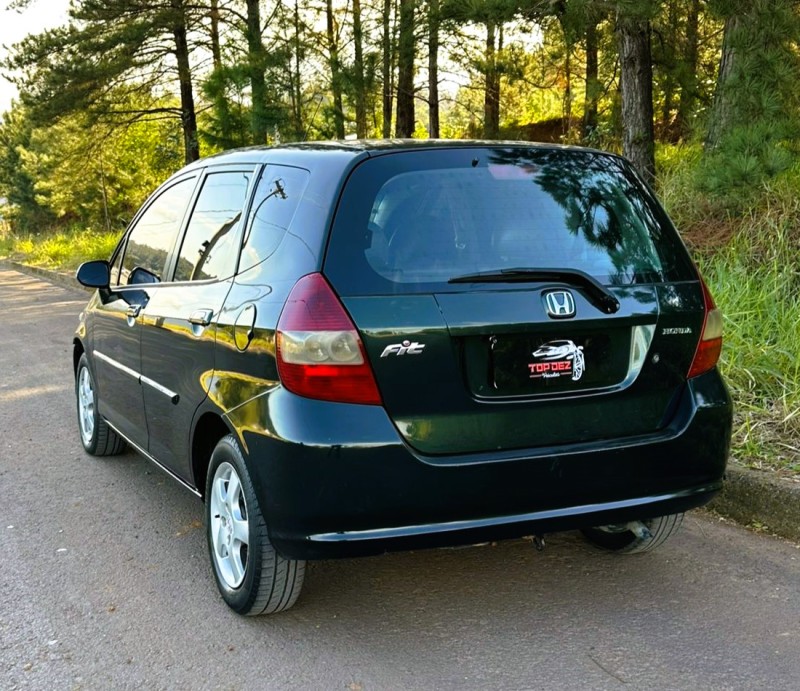 FIT 1.4 LXL 8V GASOLINA 4P AUTOMÁTICO - 2005 - SãO SEBASTIãO DO CAí