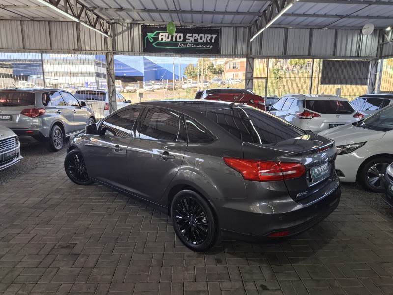FOCUS 2.0 SE SEDAN 16V FLEX 4P AUTOMÁTICO - 2018 - CAXIAS DO SUL