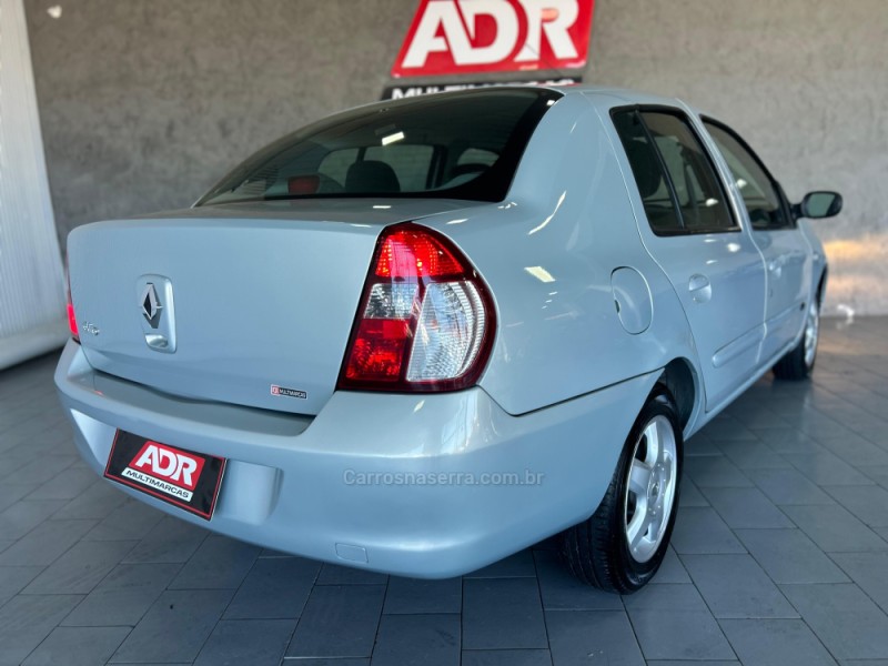 CLIO 1.6 PRIVILÉGE 16V FLEX 4P MANUAL - 2009 - CAXIAS DO SUL