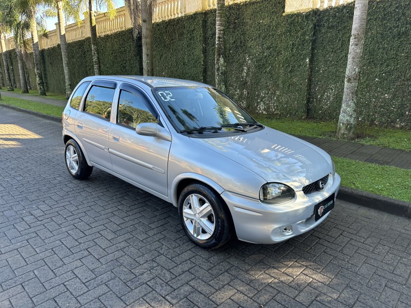 CORSA 1.0 MPFI MILENIUM 8V GASOLINA 4P MANUAL - 2002 - CAXIAS DO SUL