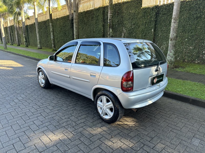 CORSA 1.0 MPFI MILENIUM 8V GASOLINA 4P MANUAL - 2002 - CAXIAS DO SUL