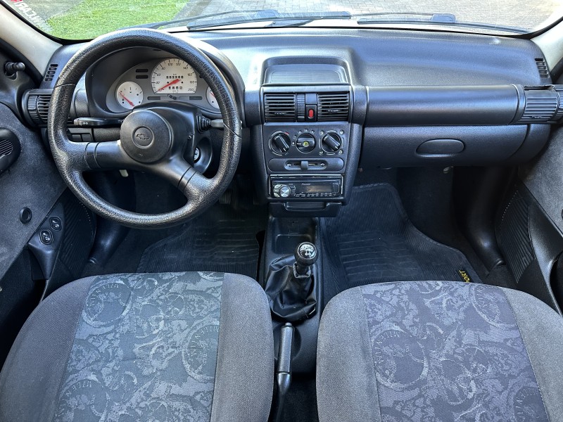 CORSA 1.0 MPFI MILENIUM 8V GASOLINA 4P MANUAL - 2002 - CAXIAS DO SUL