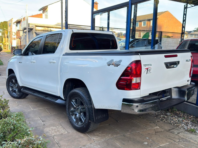 HILUX 2.8 SR 4X4 CD 16V DIESEL 4P AUTOMÁTICO - 2024 - LAGOA VERMELHA