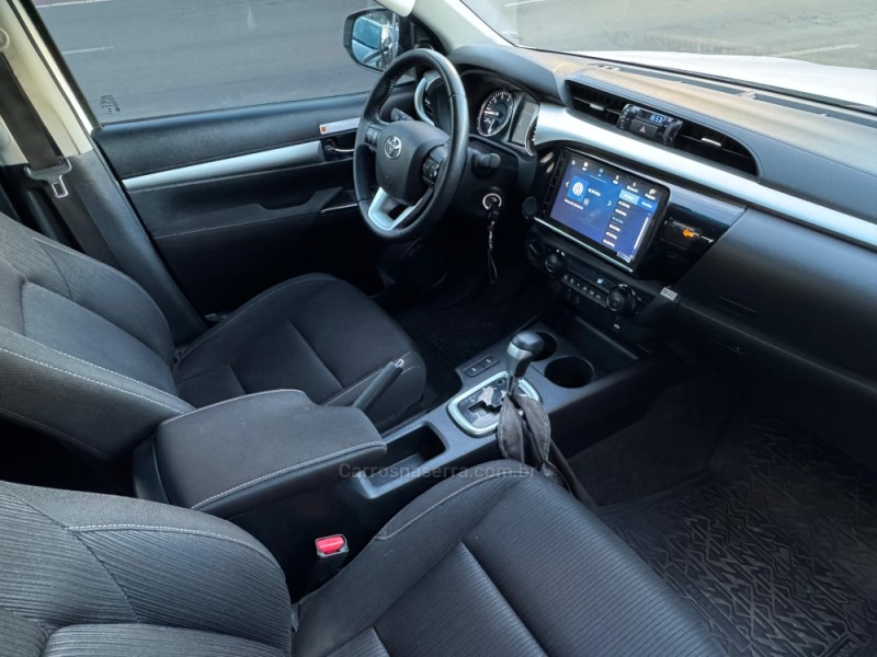 HILUX 2.8 SR 4X4 CD 16V DIESEL 4P AUTOMÁTICO - 2024 - LAGOA VERMELHA