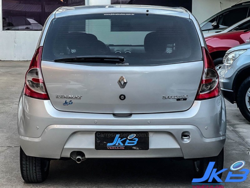 SANDERO 1.6 EXPRESSION 16V FLEX 4P MANUAL - 2011 - NOVO HAMBURGO