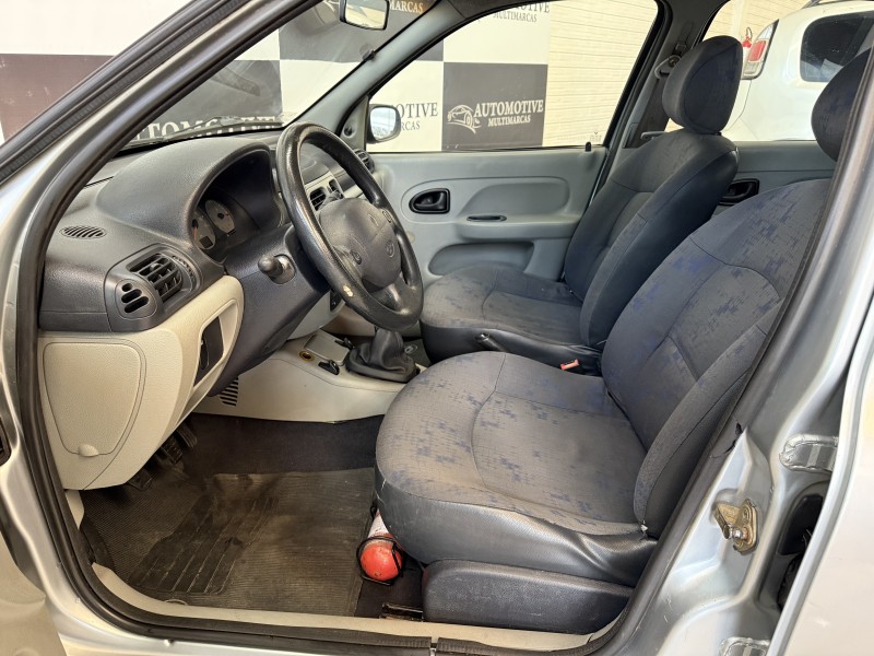 CLIO 1.0 AUTHENTIQUE 16V FLEX 4P MANUAL - 2006 - CAXIAS DO SUL