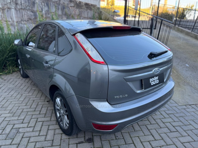 FOCUS 2.0 FC 16V FLEX 4P AUTOMÁTICO - 2012 - FARROUPILHA