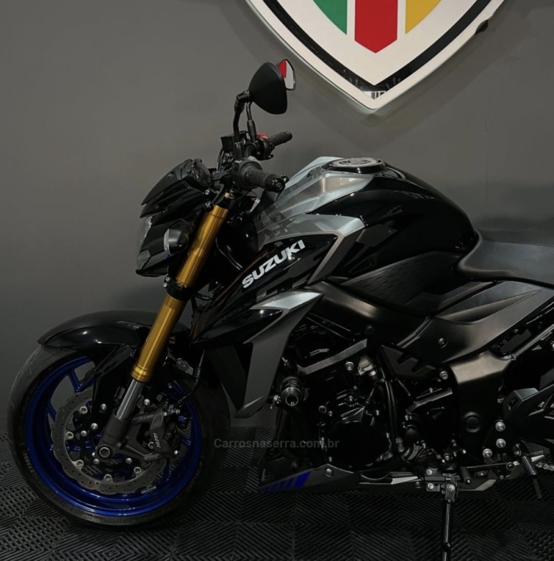GSXS 750 AZ - 2024 - NOVO HAMBURGO