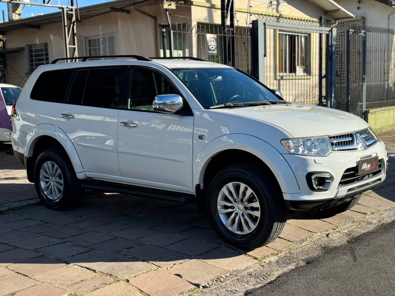 PAJERO DAKAR 3.2 HPE 4X4 7 LUGARES 16V TURBO INTERCOOLER DIESEL 4P AUTOMÁTICO - 2015 - CAXIAS DO SUL