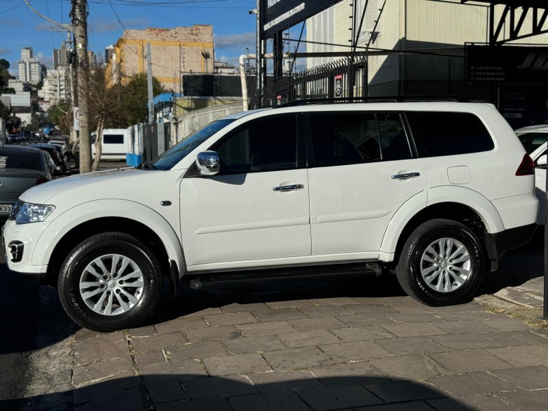 PAJERO DAKAR 3.2 HPE 4X4 7 LUGARES 16V TURBO INTERCOOLER DIESEL 4P AUTOMÁTICO - 2015 - CAXIAS DO SUL