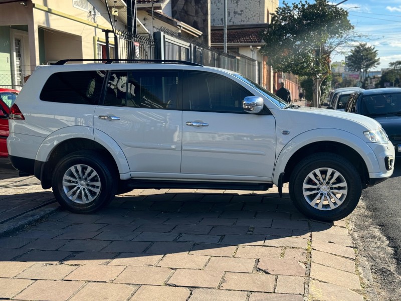 PAJERO DAKAR 3.2 HPE 4X4 7 LUGARES 16V TURBO INTERCOOLER DIESEL 4P AUTOMÁTICO - 2015 - CAXIAS DO SUL