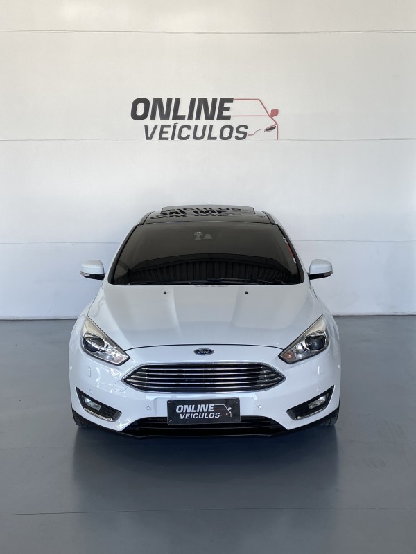 FOCUS 2.0 TITANIUM PLUS HATCH 16V FLEX 4P AUTO - 2016 - FARROUPILHA