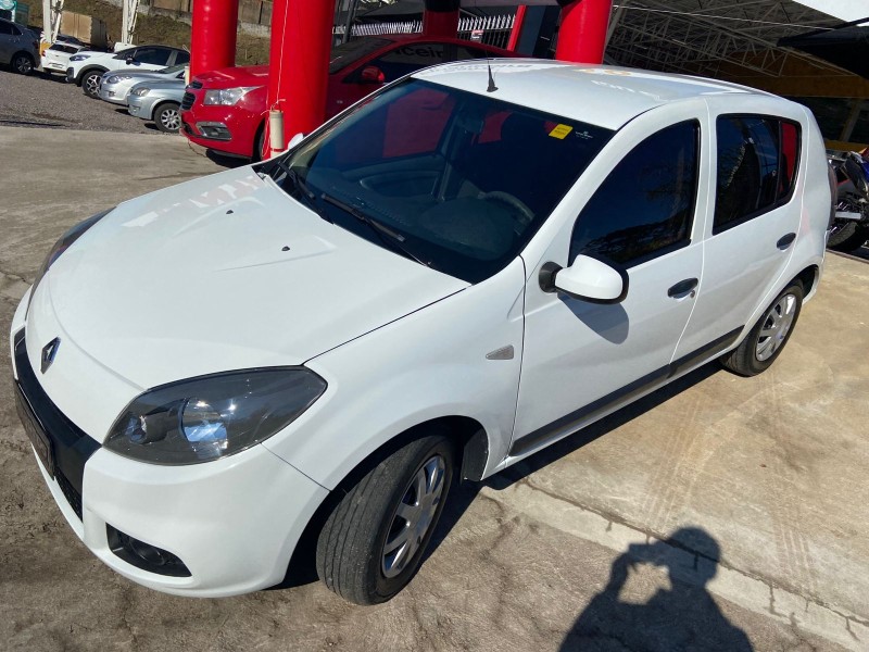 SANDERO 1.0 EXPRESSION 16V FLEX 4P MANUAL - 2014 - CAXIAS DO SUL