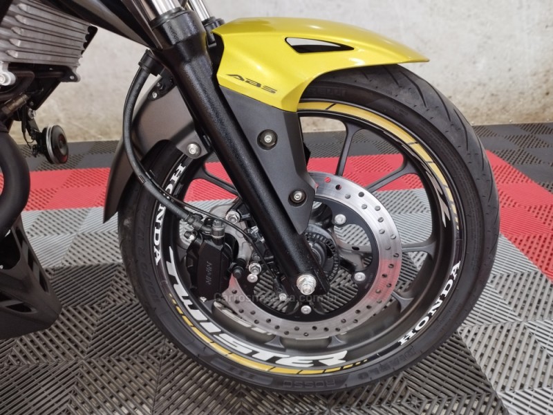 CB 300F TWISTER ABS - 2023 - NOVO HAMBURGO
