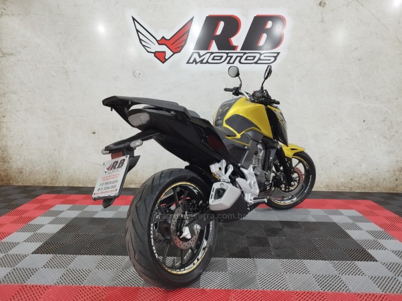 CB 300F TWISTER ABS - 2023 - NOVO HAMBURGO