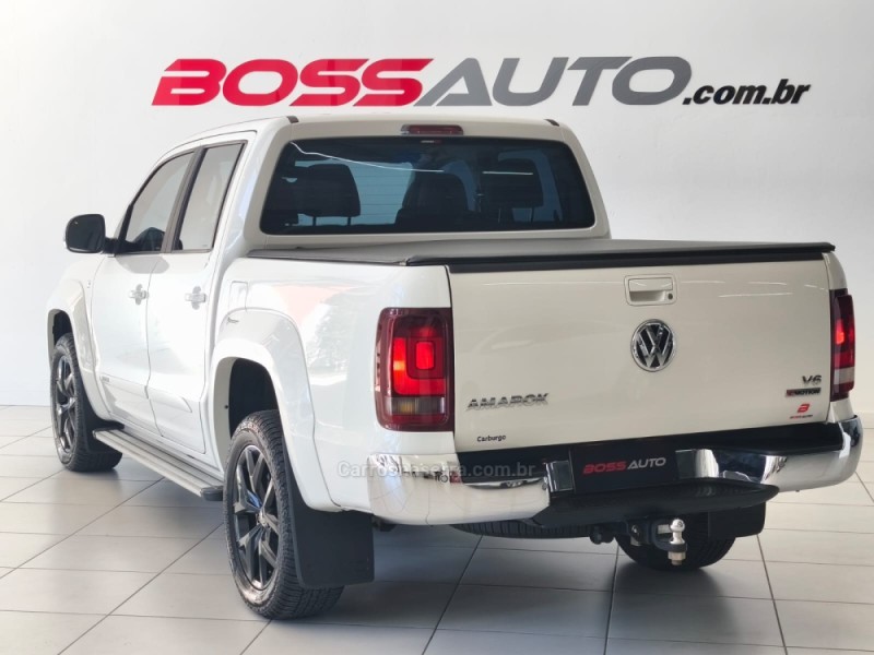 AMAROK 3.0 V6 TDI HIGHLINE CD DIESEL 4MOTION AUTOMÁTICO - 2023 - CAXIAS DO SUL