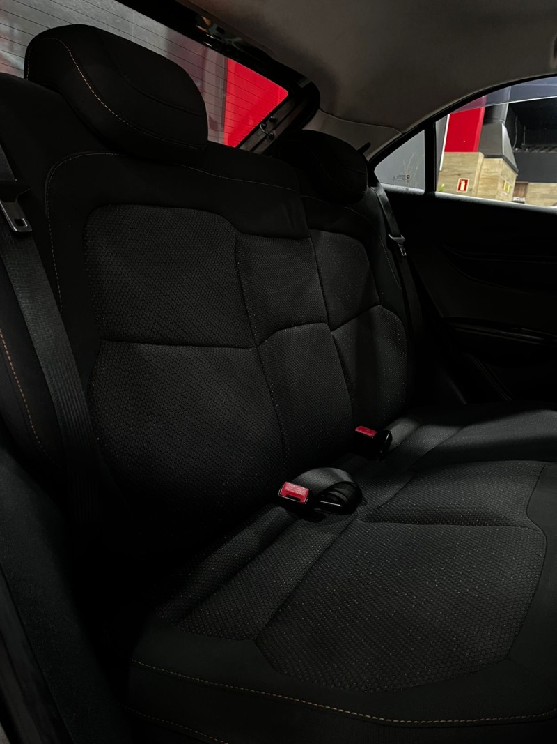ONIX 1.0 LT 12V FLEX 4P MANUAL - 2013 - SãO LEOPOLDO
