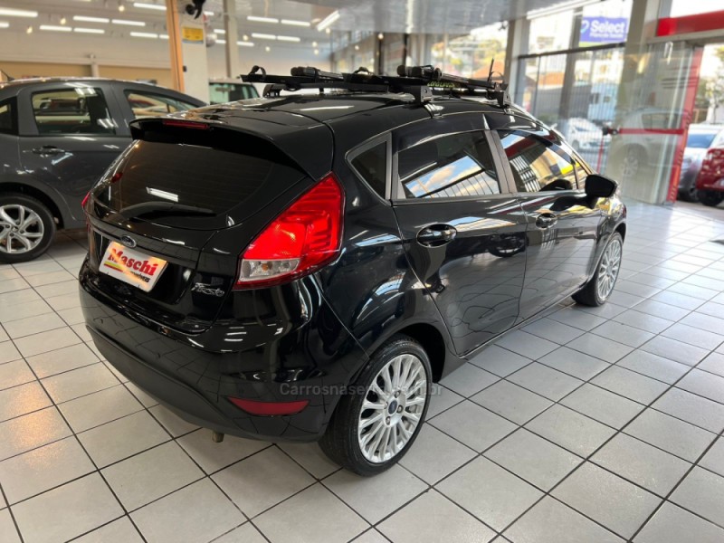 FIESTA 1.6 SE STYLE HATCH 16V FLEX 4P MANUAL - 2017 - CAXIAS DO SUL
