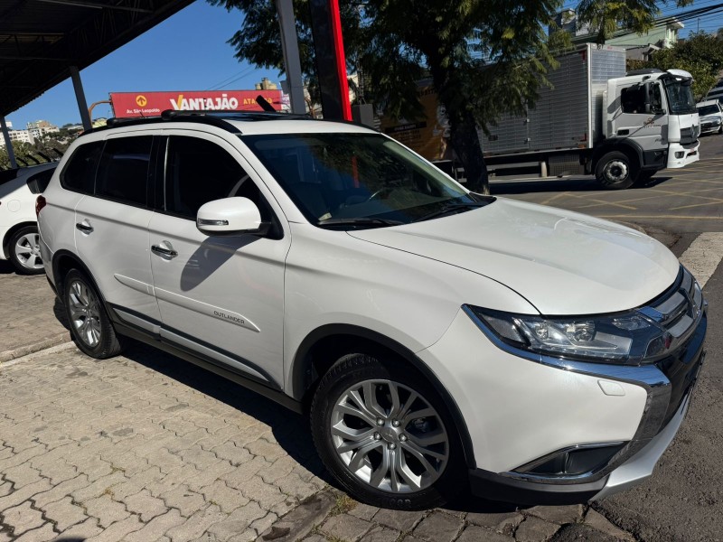 OUTLANDER 2.2 4X4 16V DIESEL 4P AUTOMÁTICO