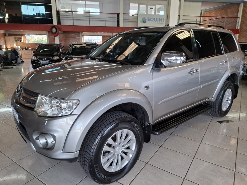 PAJERO DAKAR 3.2 HPE 4X4 7 LUGARES 16V TURBO INTERCOOLER DIESEL 4P AUTOMÁTICO - 2015 - FARROUPILHA