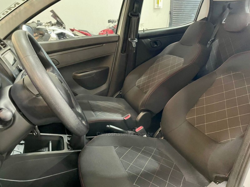 KWID 1.0 12V SCE FLEX ZEN MANUAL - 2024 - NOVO HAMBURGO