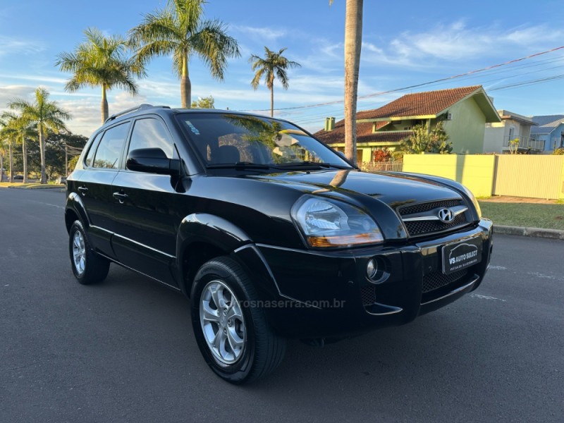 TUCSON 2.0 MPFI GLS 16V 143CV 2WD FLEX 4P AUTOMÁTICO - 2013 - SãO LEOPOLDO