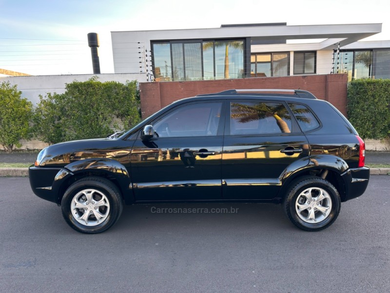 TUCSON 2.0 MPFI GLS 16V 143CV 2WD FLEX 4P AUTOMÁTICO - 2013 - SãO LEOPOLDO