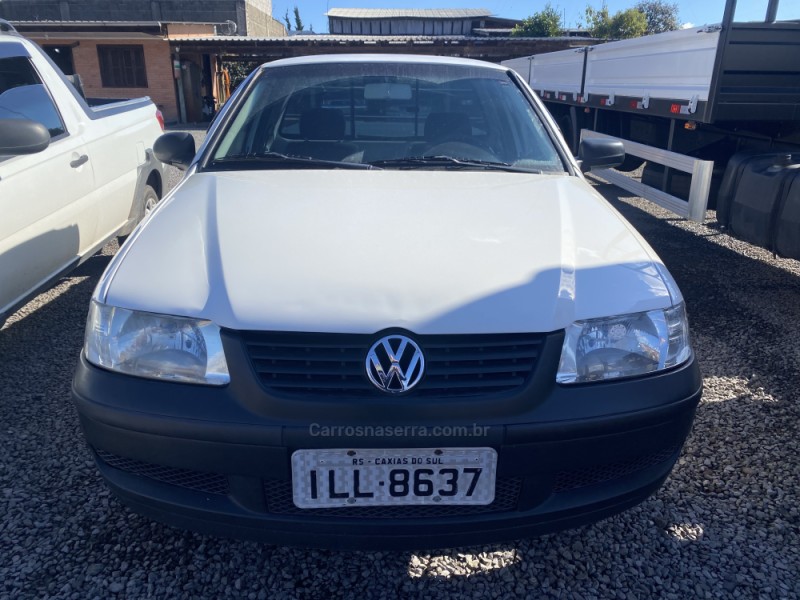 SAVEIRO 1.6 MI CITY CS 8V GASOLINA 2P MANUAL G.III - 2004 - CAXIAS DO SUL