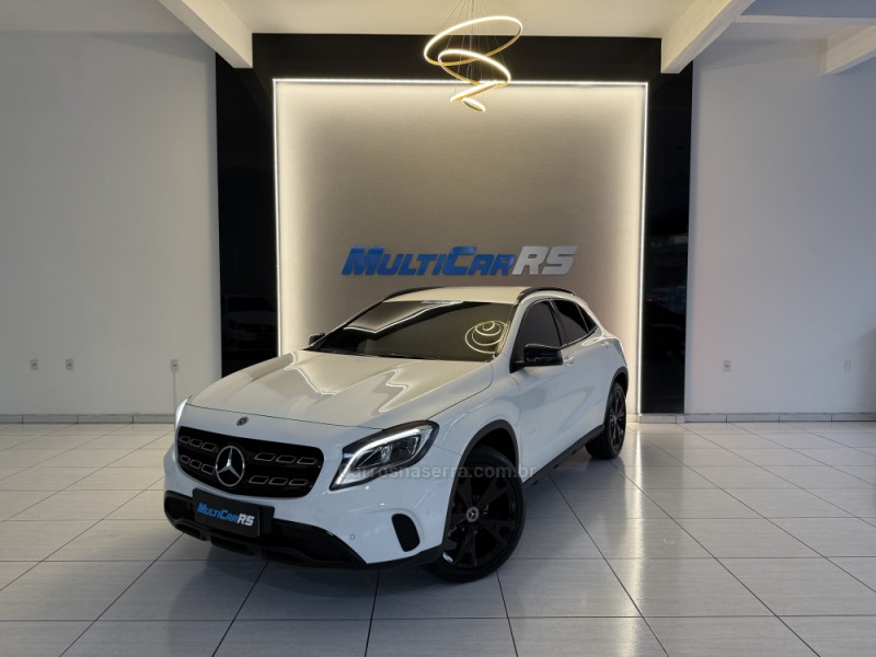 GLA 200 1.6 CGI NIGHT 16V FLEX 4P AUTOMÁTICO
