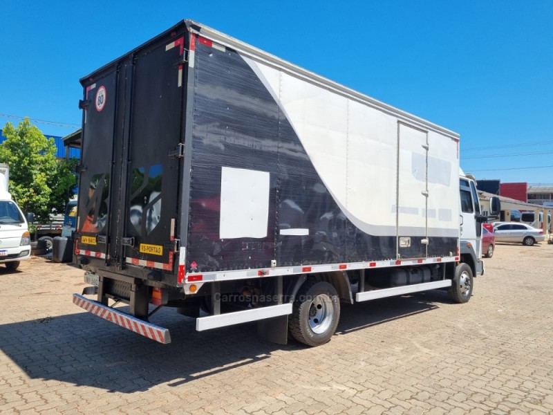 CARGO 816 S - 2016 - PORTãO