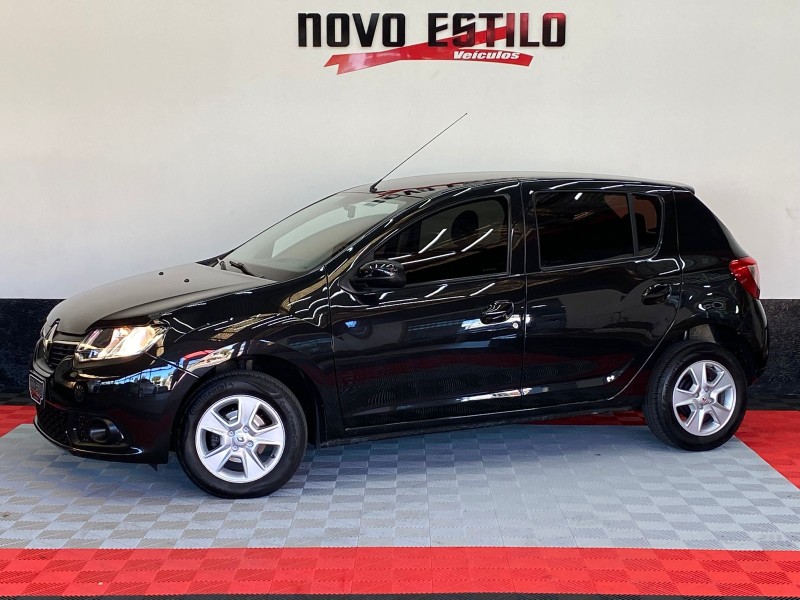 sandero 1.6 expression 8v flex 4p manual 2015 caxias do sul