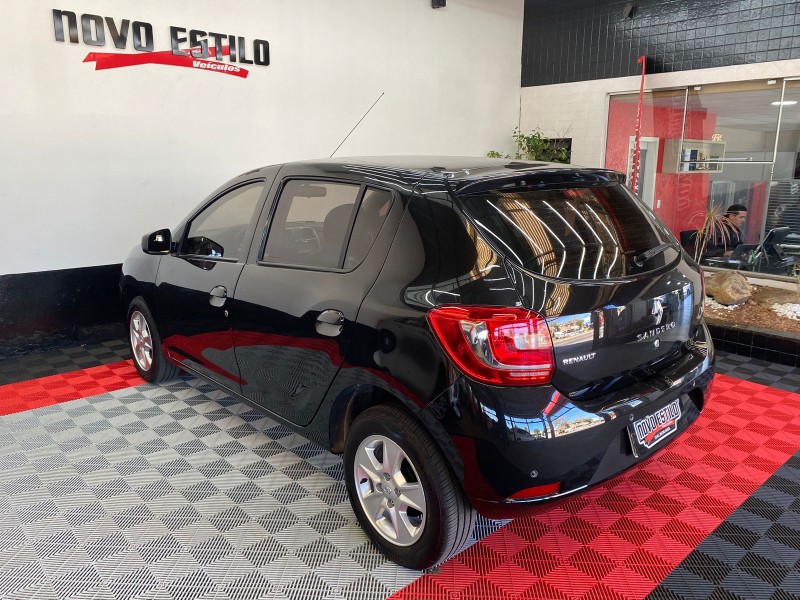 SANDERO 1.6 EXPRESSION 8V FLEX 4P MANUAL - 2015 - CAXIAS DO SUL
