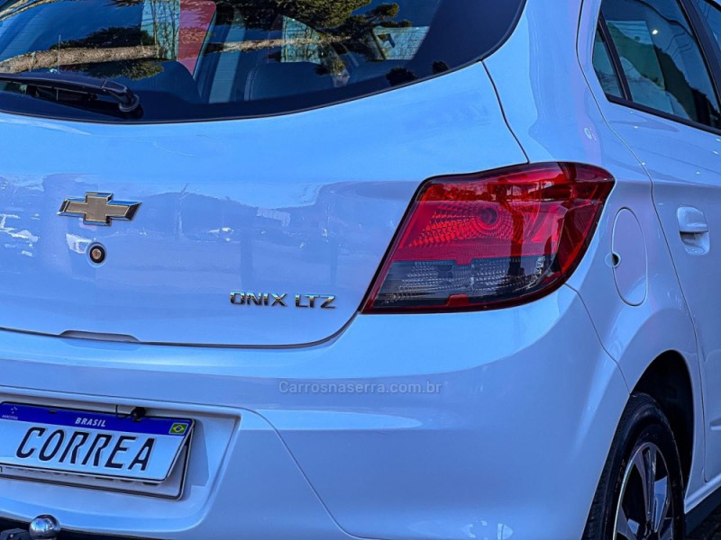 ONIX 1.4 MPFI LTZ 8V FLEX 4P AUTOMÁTICO - 2015 - CANELA