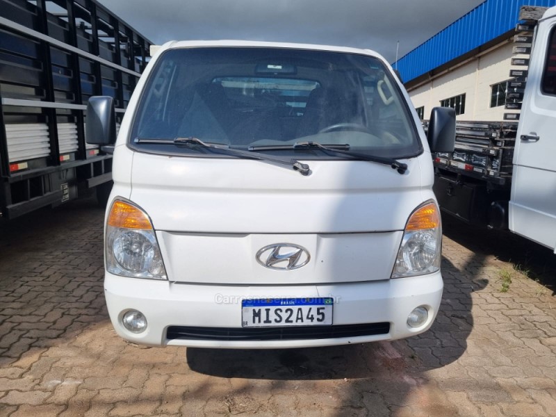HR 2.5 TCI HD LONGO SEM CAÇAMBA 4X2 8V 97CV TURBO INTERCOOLER DIESEL 2P MANUAL - 2012 - PORTãO